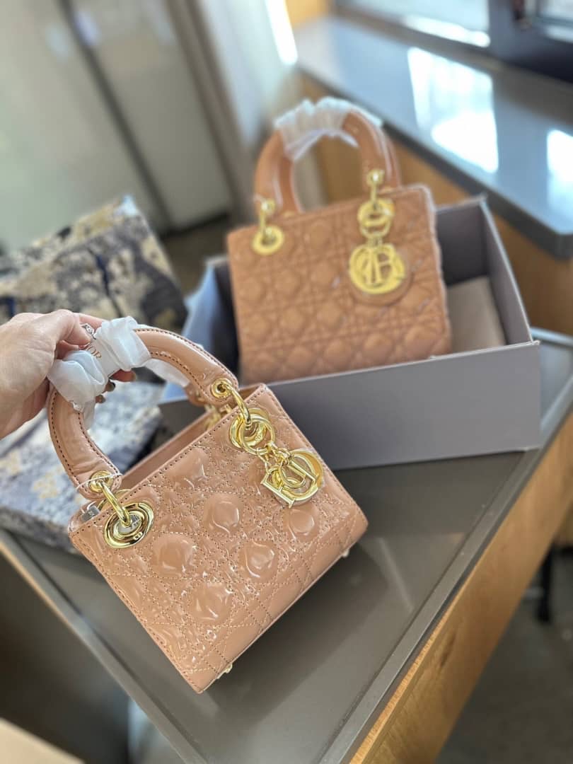 Bag 102