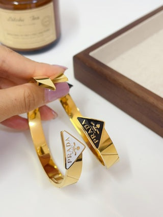 Accessory 4