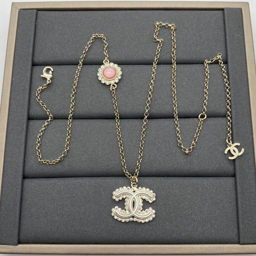 Accessory 77