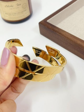Accessory 4