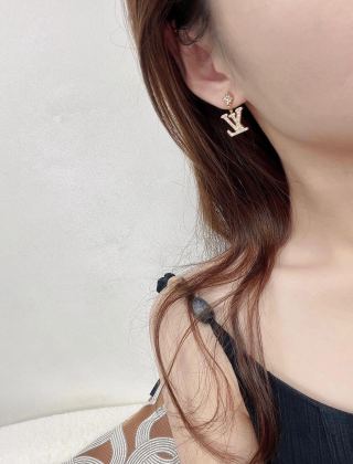 Accessory 8