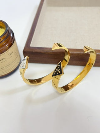 Accessory 4