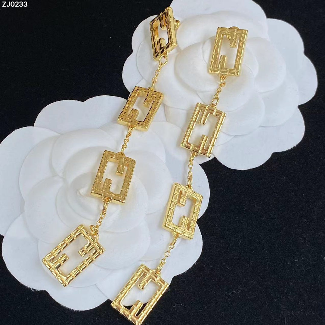 Accessory 33