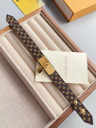 Accessory 13