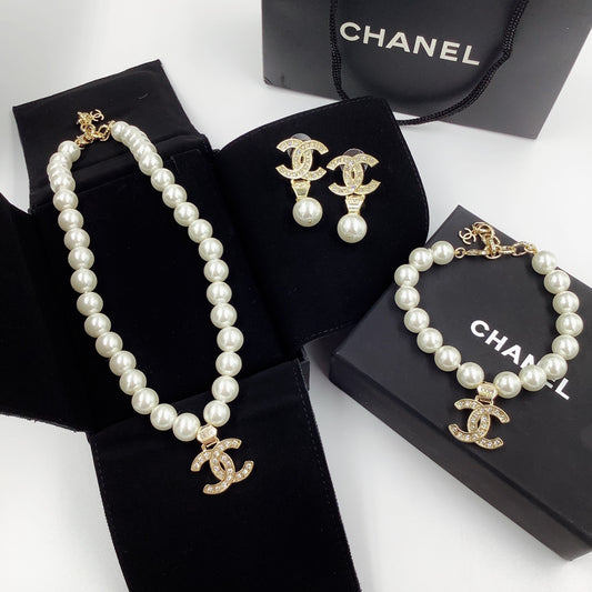 Accessory 35