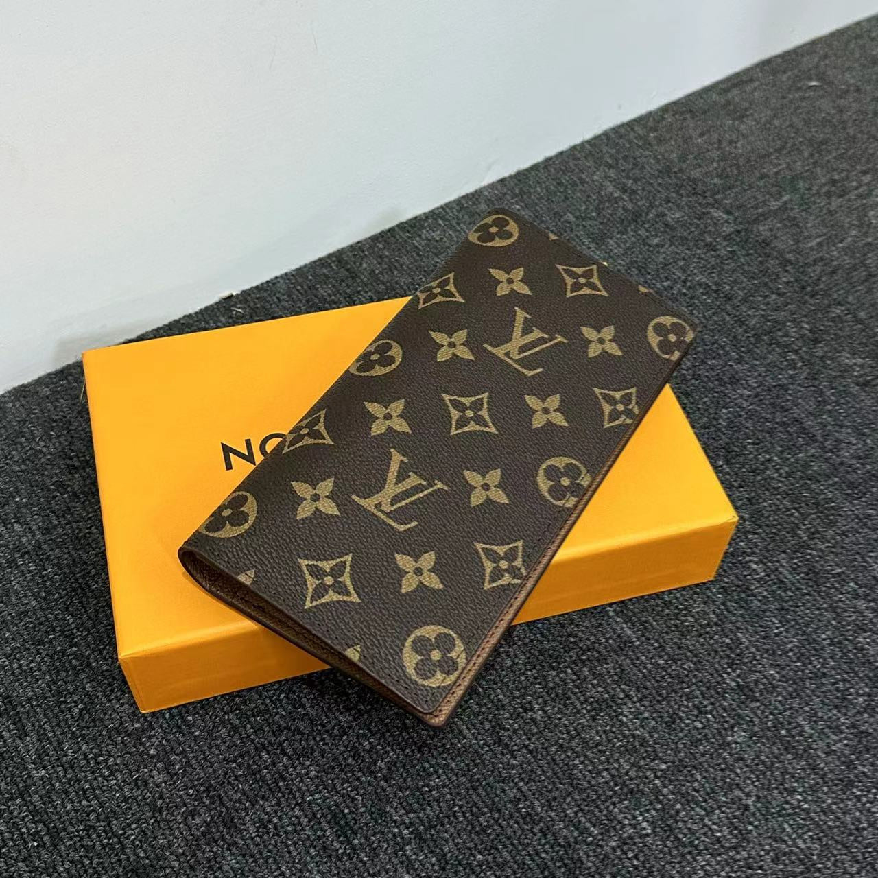 Wallet 13