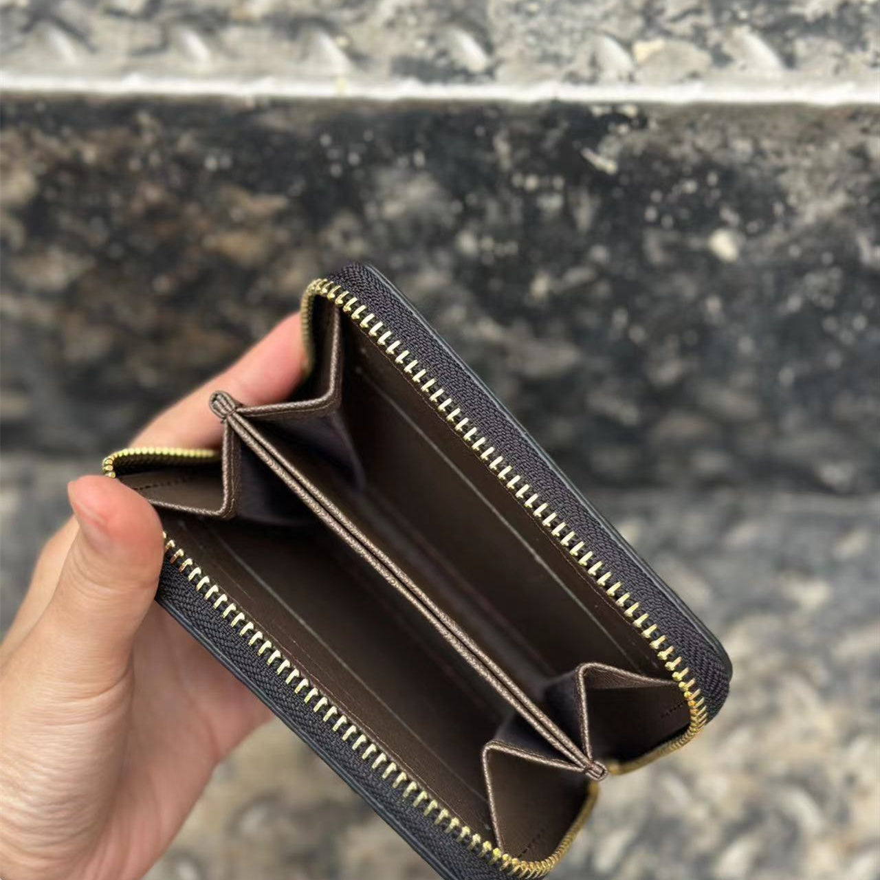 Wallet 18
