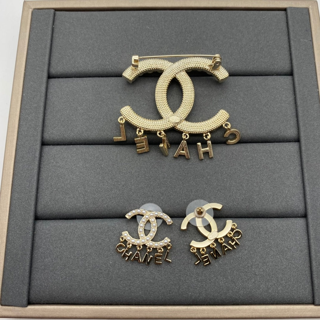 Accessory 83