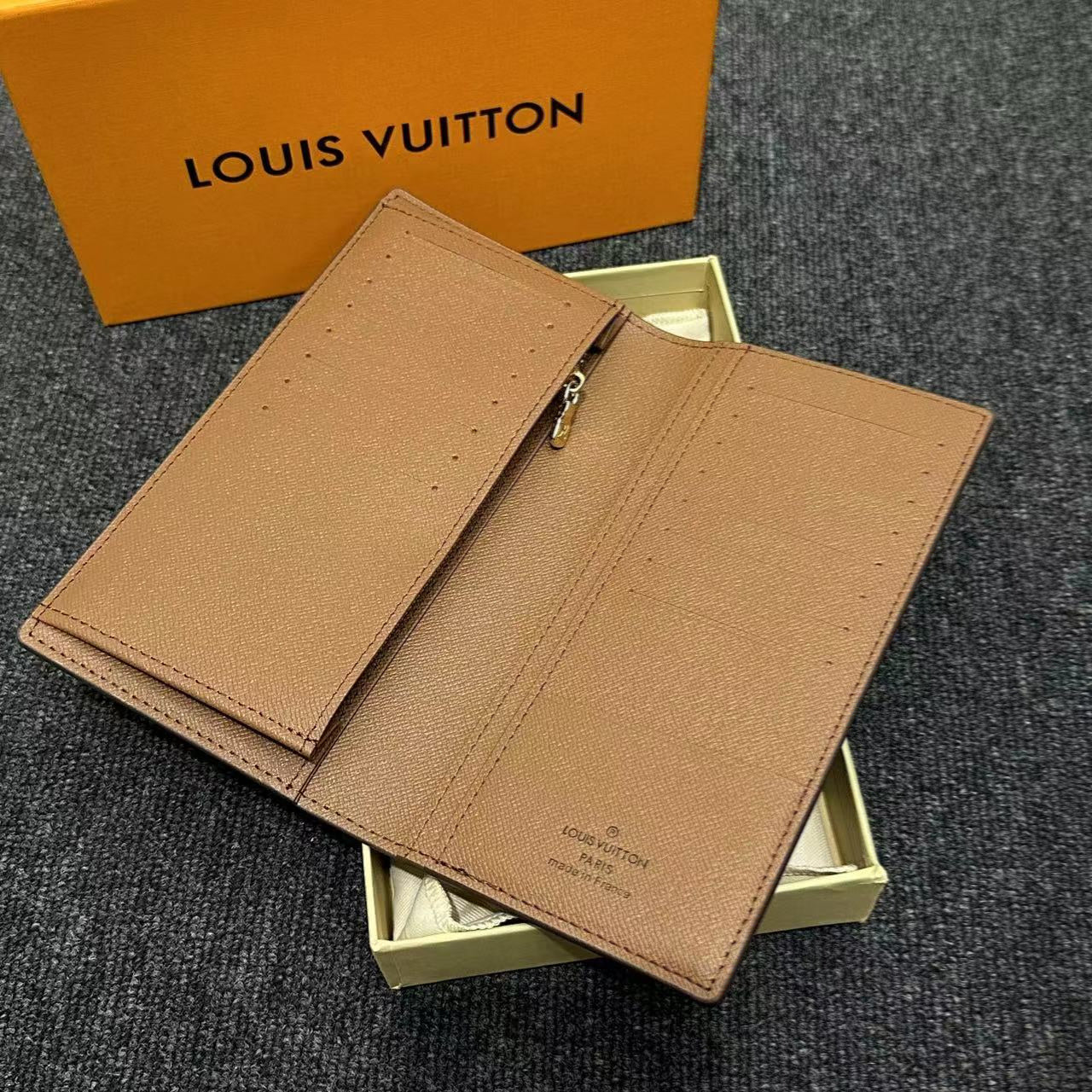 Wallet 13
