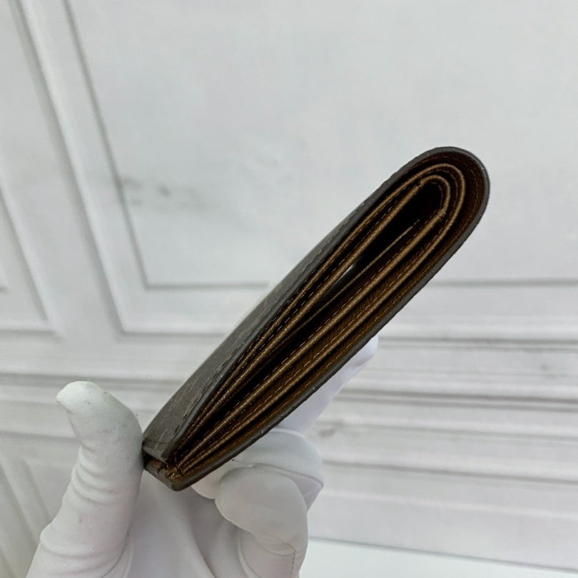 Wallet 12
