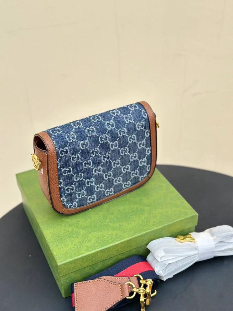 Bag 82