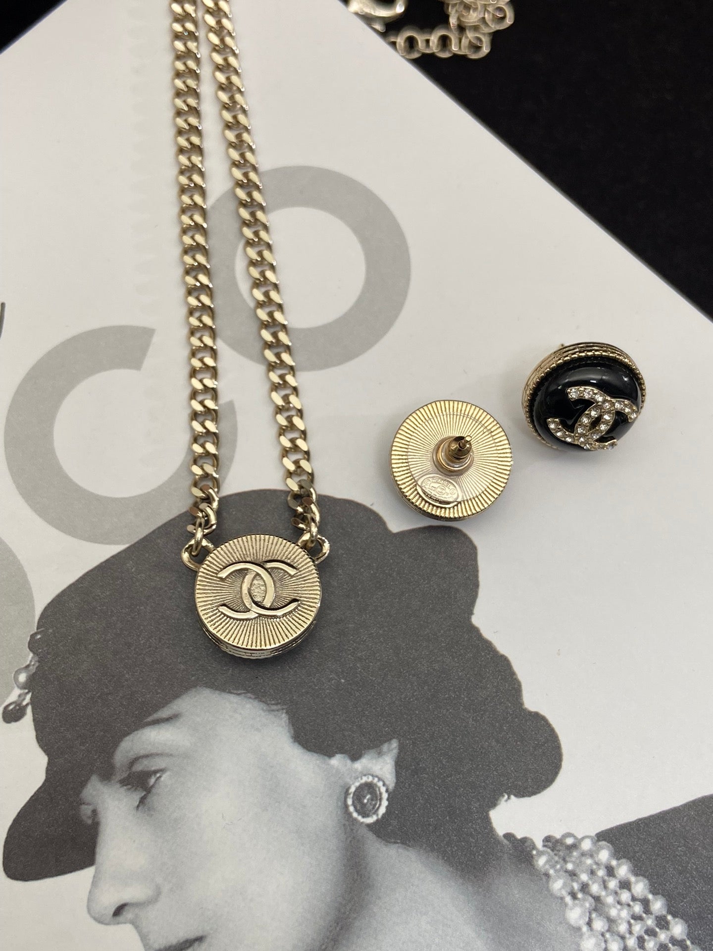 Accessory 61
