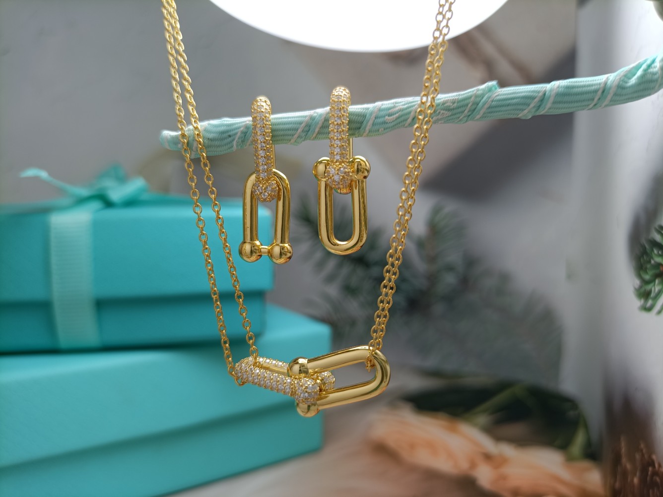 Accessory 22