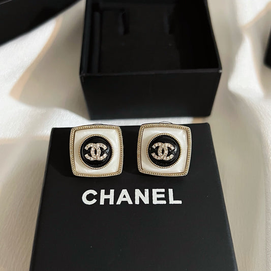 Accessory 57