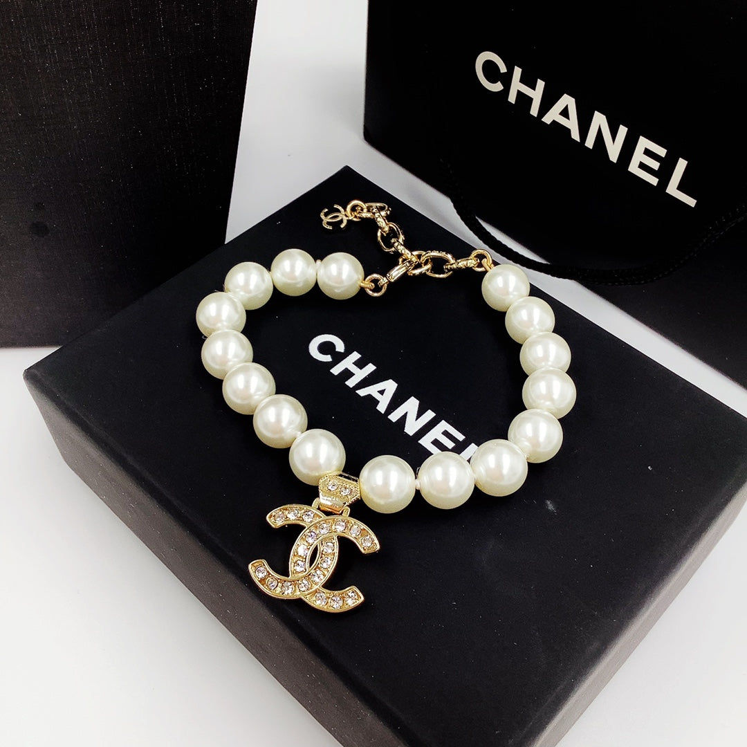 Accessory 35