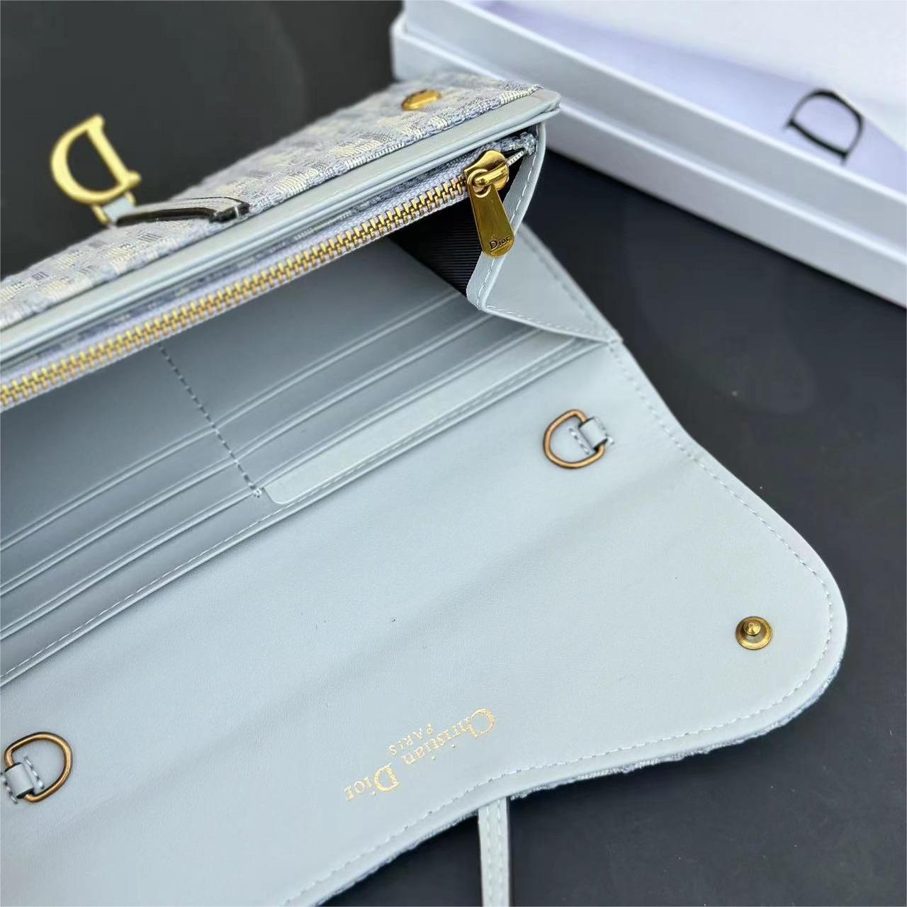 Wallet 19