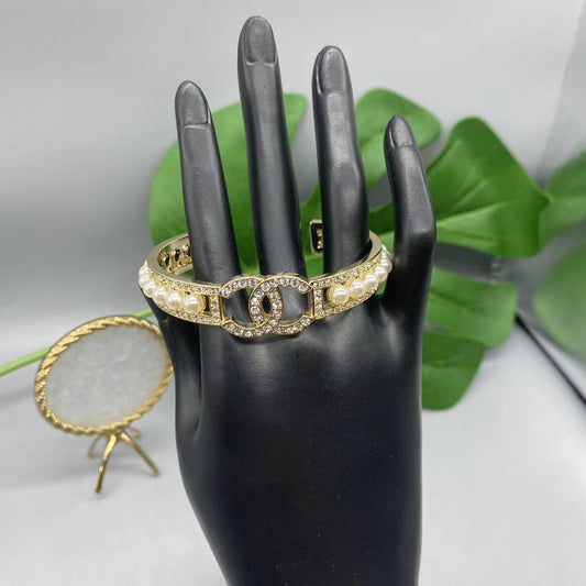 Accessory 16