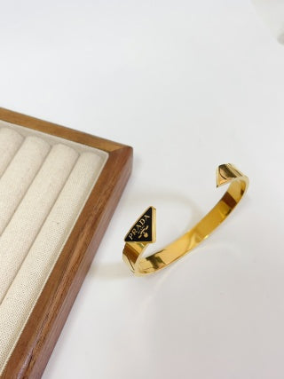 Accessory 4
